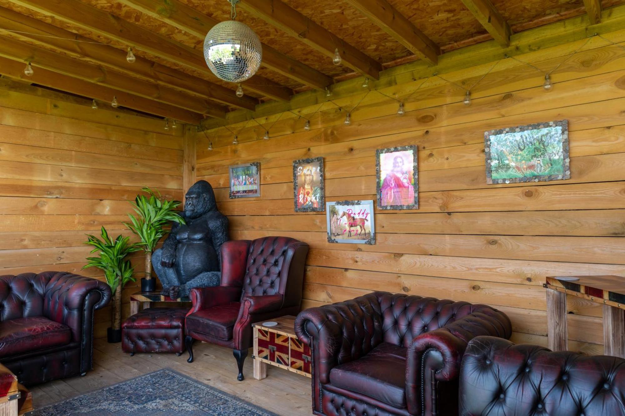 Lincoln Yurts Hotel Exterior photo